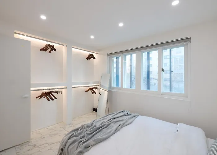 게스트하우스 Unique House With Hongdae Area 2r With Livingroom 서울특별시