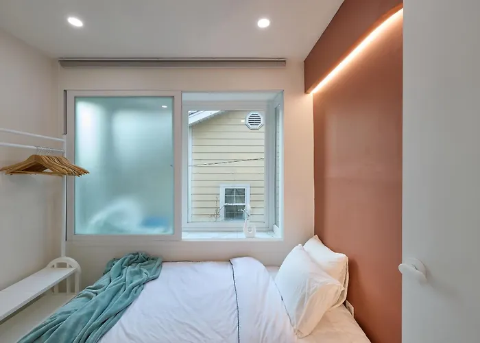 Pensjonat Unique House With Hongdae Area 2r With Livingroom 3*