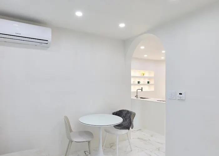 게스트하우스 Unique House With Hongdae Area 2r With Livingroom 서울특별시