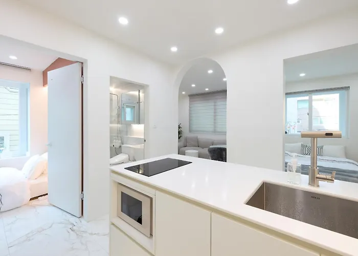 Unique House With Hongdae Area 2r With Livingroom 3*